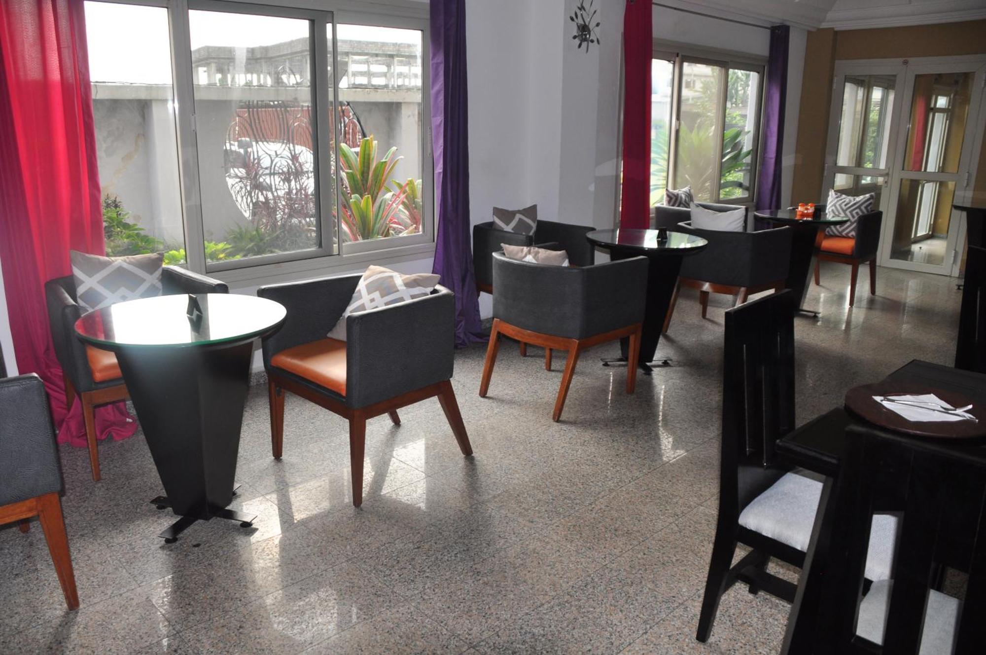 Futuris Hotel Douala Ngoại thất bức ảnh