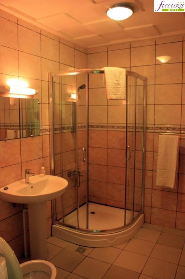 Futuris Hotel Douala Ngoại thất bức ảnh